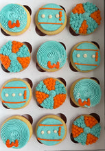 Load image into Gallery viewer, Custom Cakes & Cupcakes