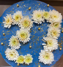 Load image into Gallery viewer, Custom Cakes & Cupcakes