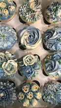 Load image into Gallery viewer, Piped Flower Cupcakes