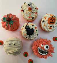 Load image into Gallery viewer, Halloween Cupcakes