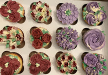 Load image into Gallery viewer, Piped Flower Cupcakes