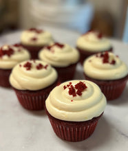 Load image into Gallery viewer, Red Velvet Cupcakes